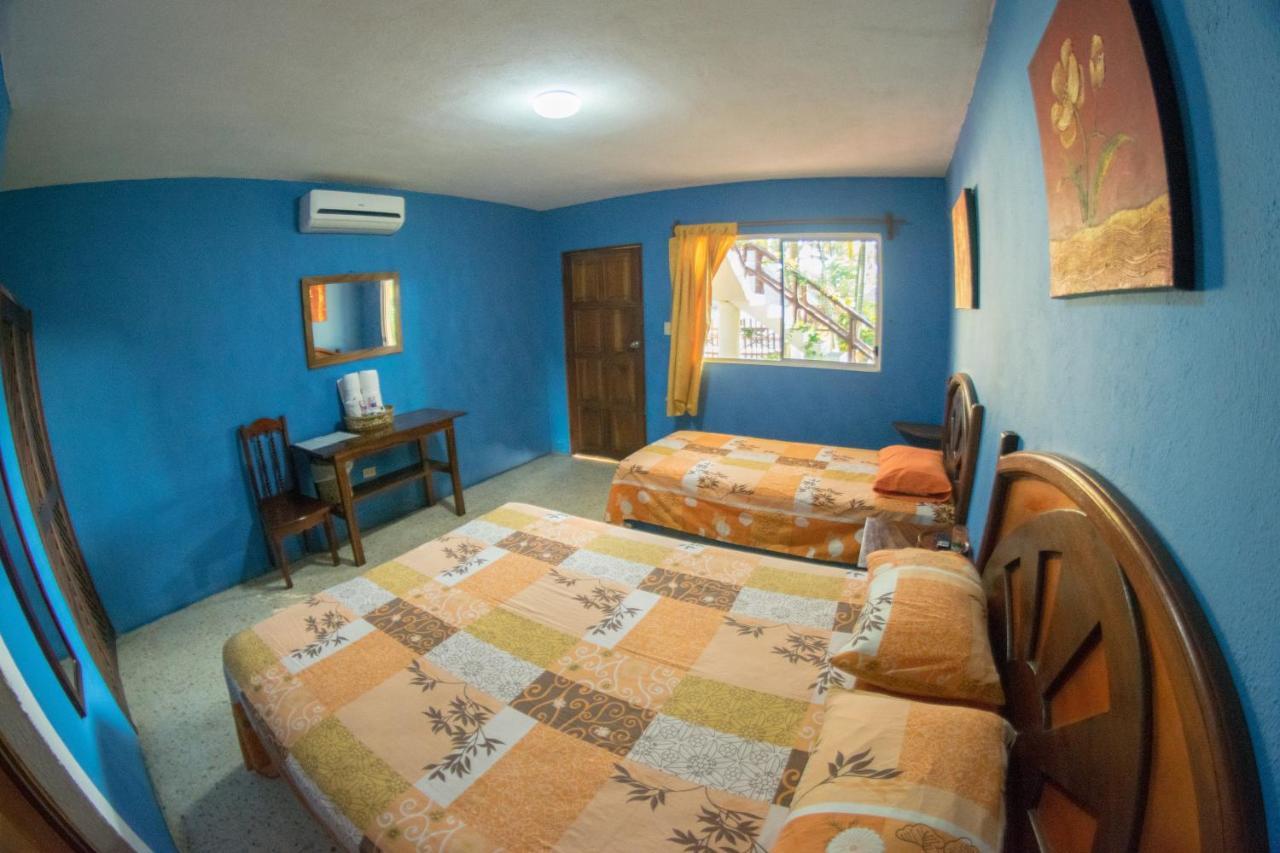 Hotel Cafe Del Sol Monterrico Kültér fotó