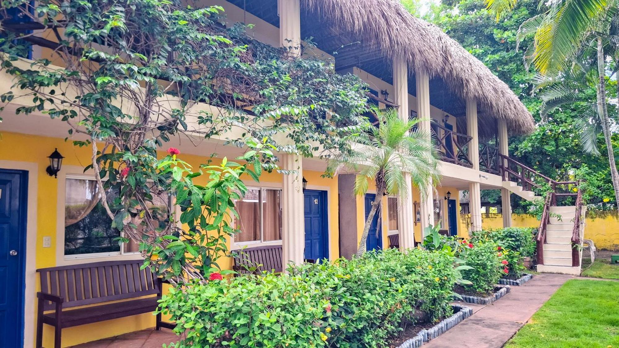 Hotel Cafe Del Sol Monterrico Kültér fotó