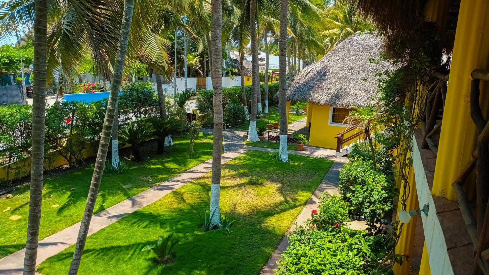 Hotel Cafe Del Sol Monterrico Kültér fotó