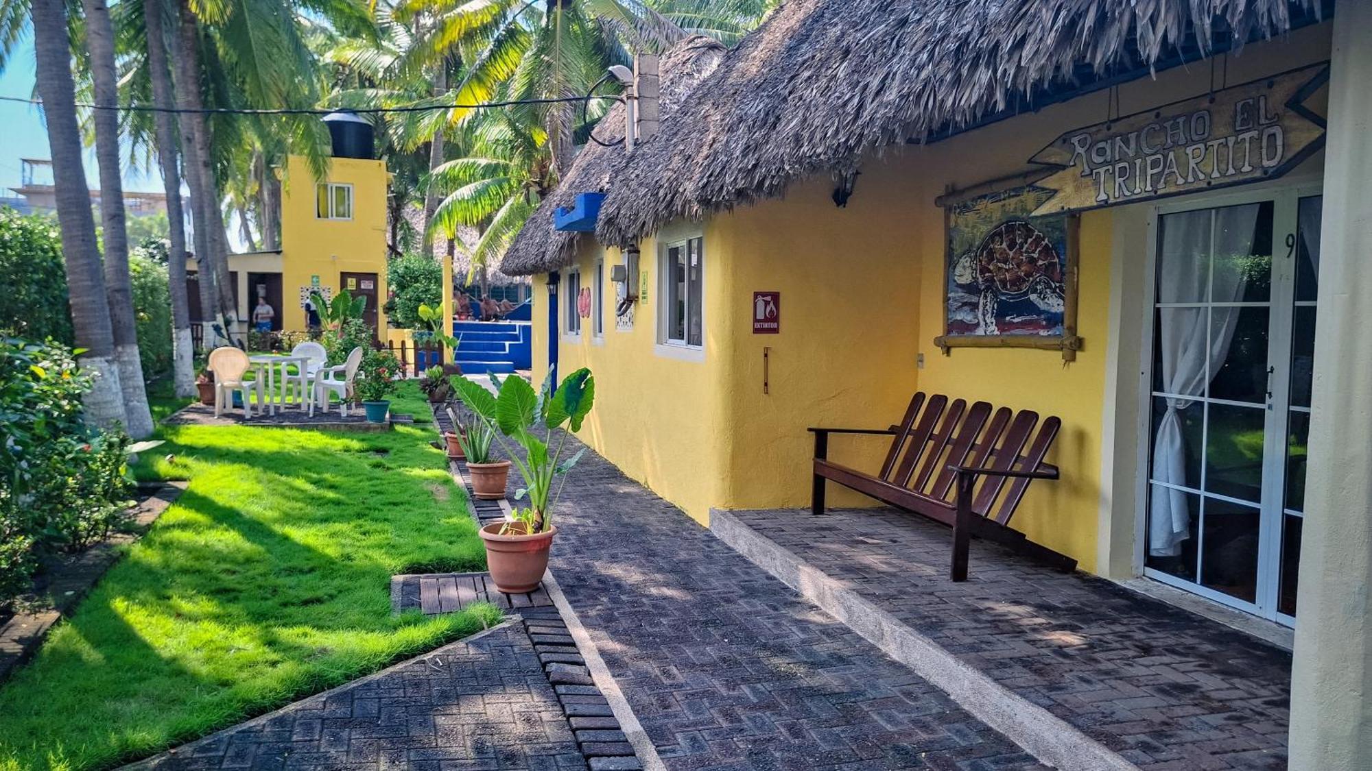 Hotel Cafe Del Sol Monterrico Kültér fotó