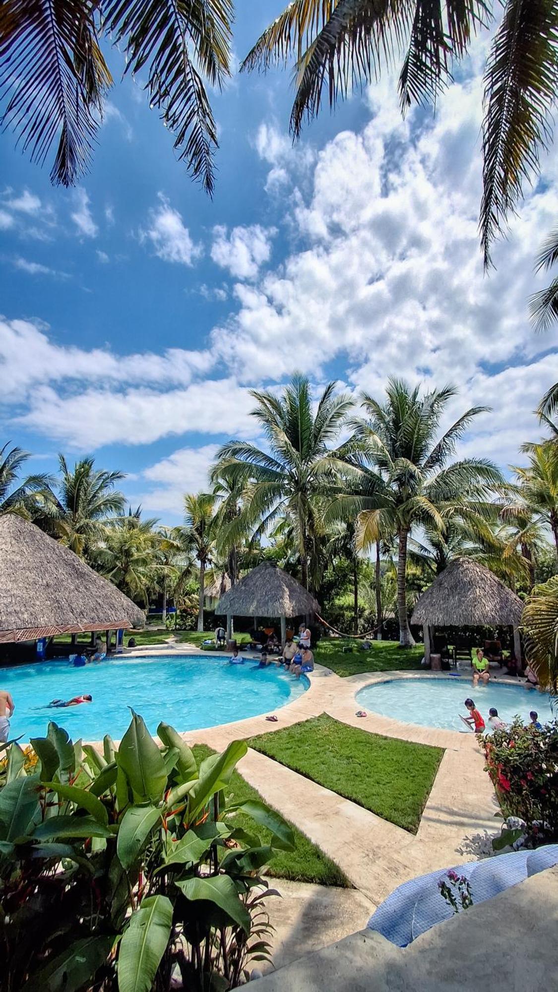 Hotel Cafe Del Sol Monterrico Kültér fotó