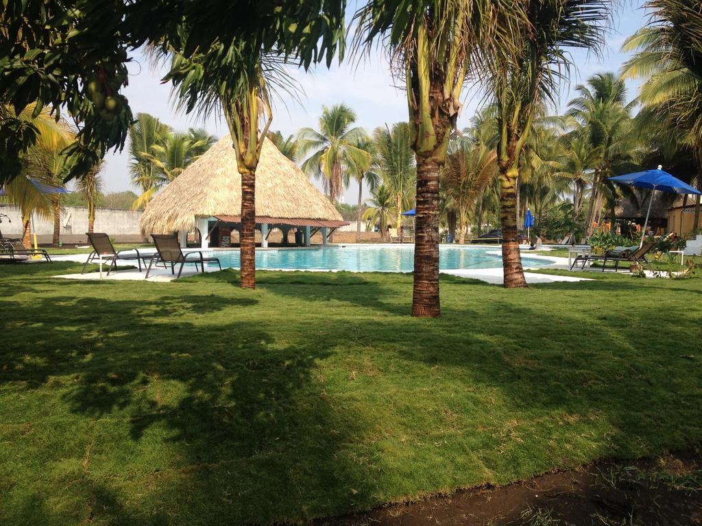 Hotel Cafe Del Sol Monterrico Kültér fotó
