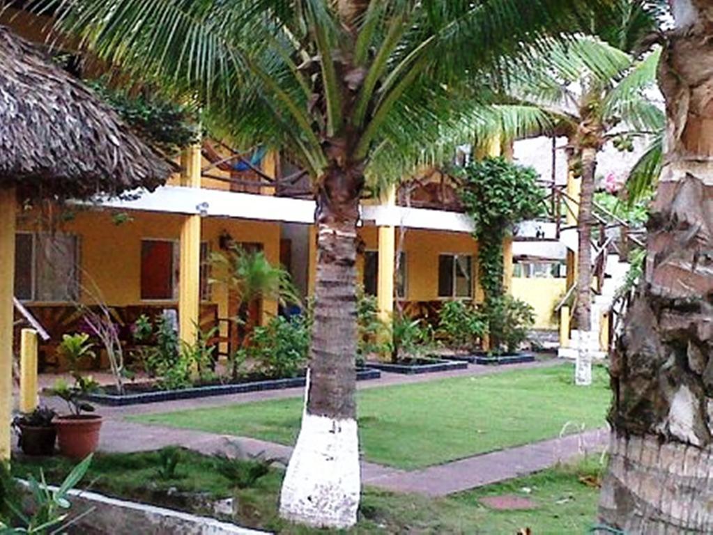 Hotel Cafe Del Sol Monterrico Kültér fotó
