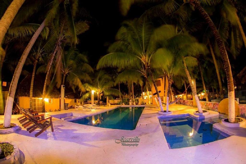 Hotel Cafe Del Sol Monterrico Kültér fotó