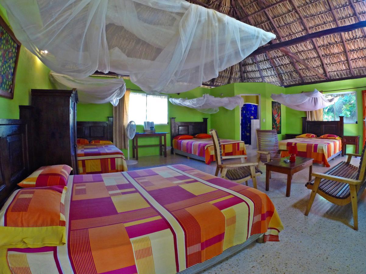 Hotel Cafe Del Sol Monterrico Kültér fotó