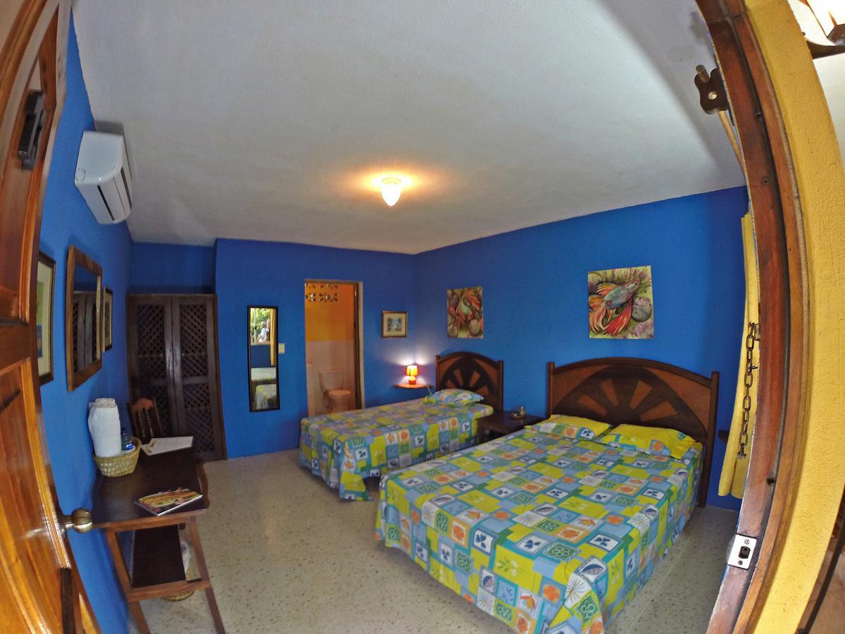 Hotel Cafe Del Sol Monterrico Kültér fotó