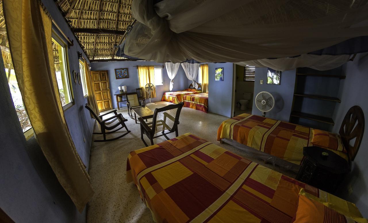 Hotel Cafe Del Sol Monterrico Kültér fotó